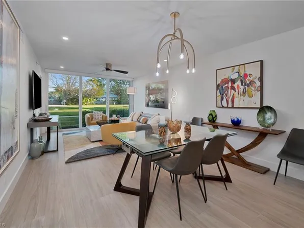 670 Broad AVE S #J670, NAPLES, FL 34102