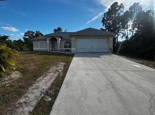 2811 40th St SW, Lehigh Acres, FL 33976
