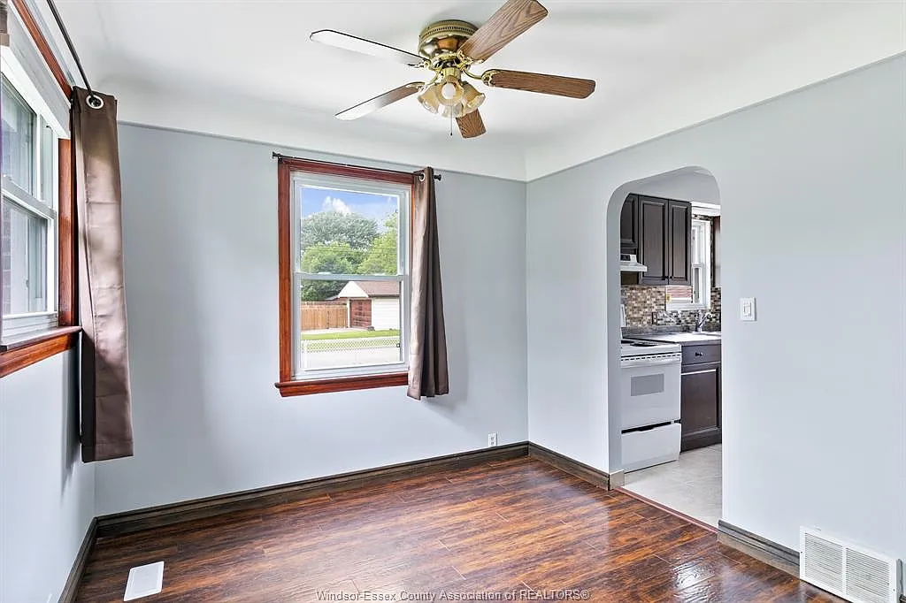 3 bed, $2,600 — Photo 3