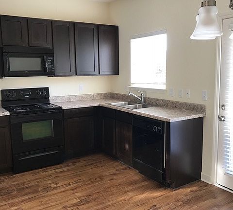 4th image of 3326 Lincoya Creek Dr
