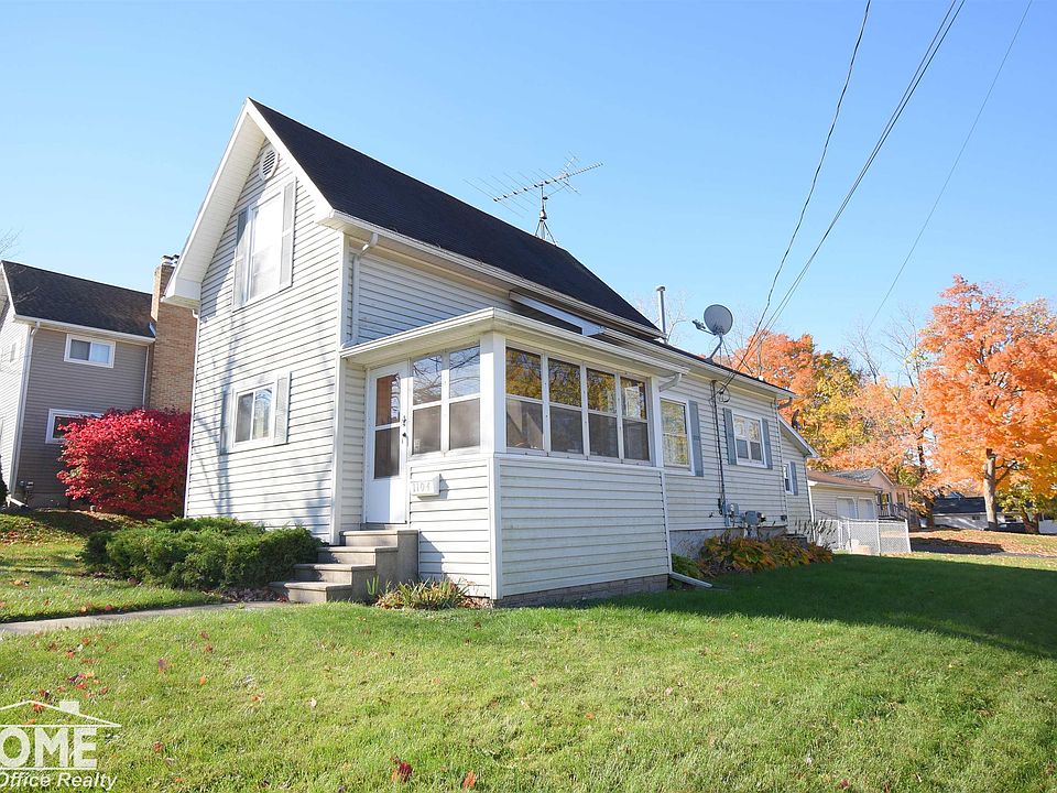1st image of 1104 Palmer Ave