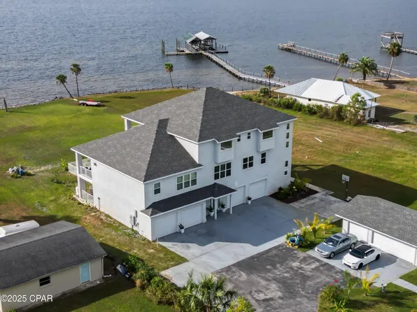 212 Montana Ave, Lynn Haven, FL 32444