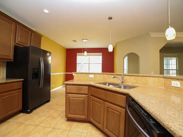 6104 York Bridge Cir — Photo 5