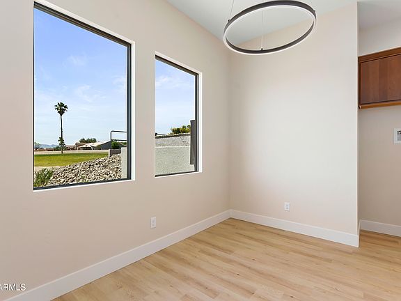 5th image of 2659 JAMAICA Boulevard S #C101
