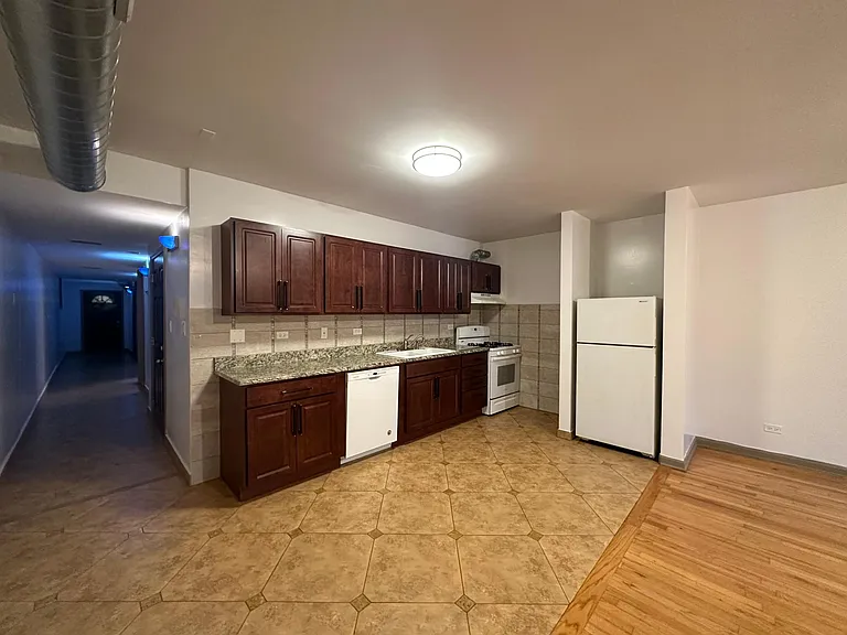 2106 N Albany Ave #GROUND LEVEL — Photo 5