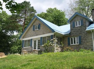 3024 Oakhurst Rd, Bethel Park, PA 15102