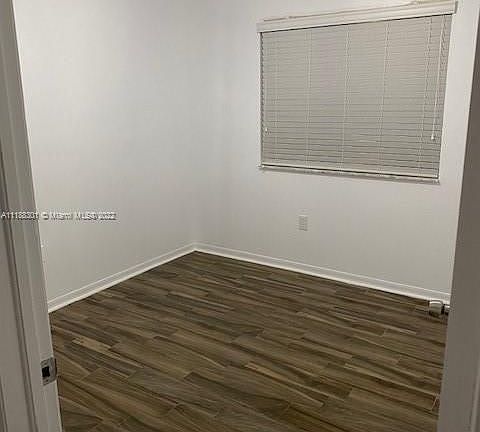 4th image of 2721 SE 12th Pl Unit 106