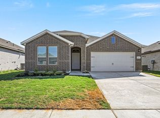1923 Legacy Dr, Cleburne, TX 76033