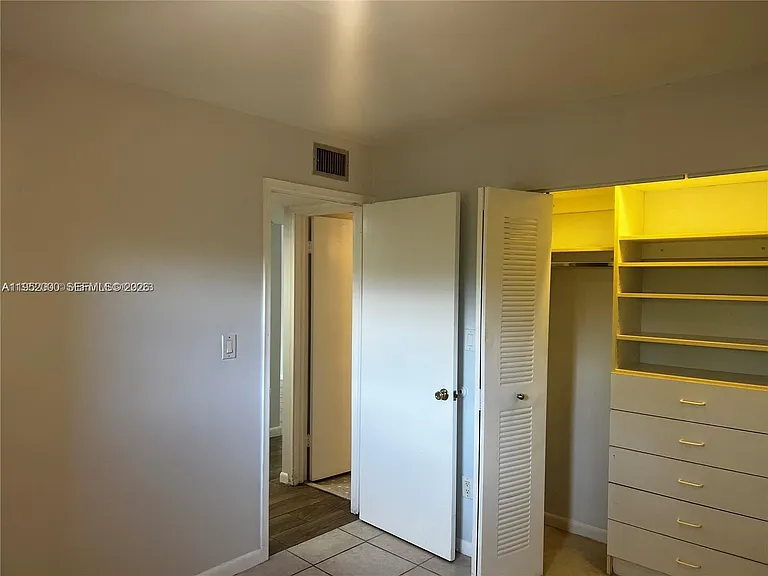 4111 Stirling Rd #308 — Photo 18