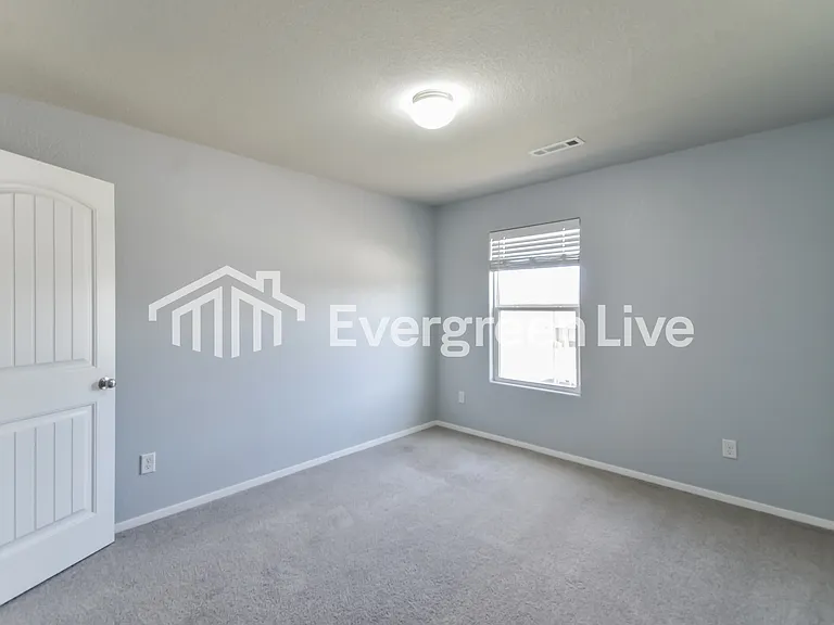 2833 Sebright Ave — Photo 6