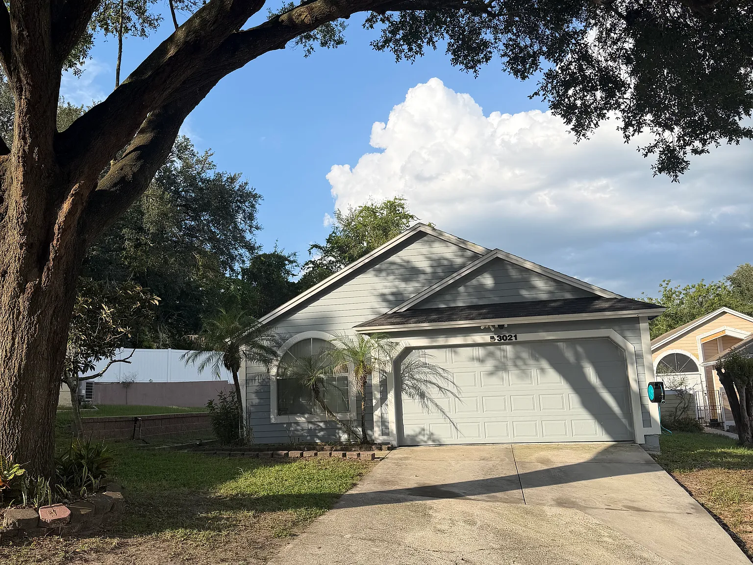 3 bed, 1483 sqft, $2,000 — Photo 1