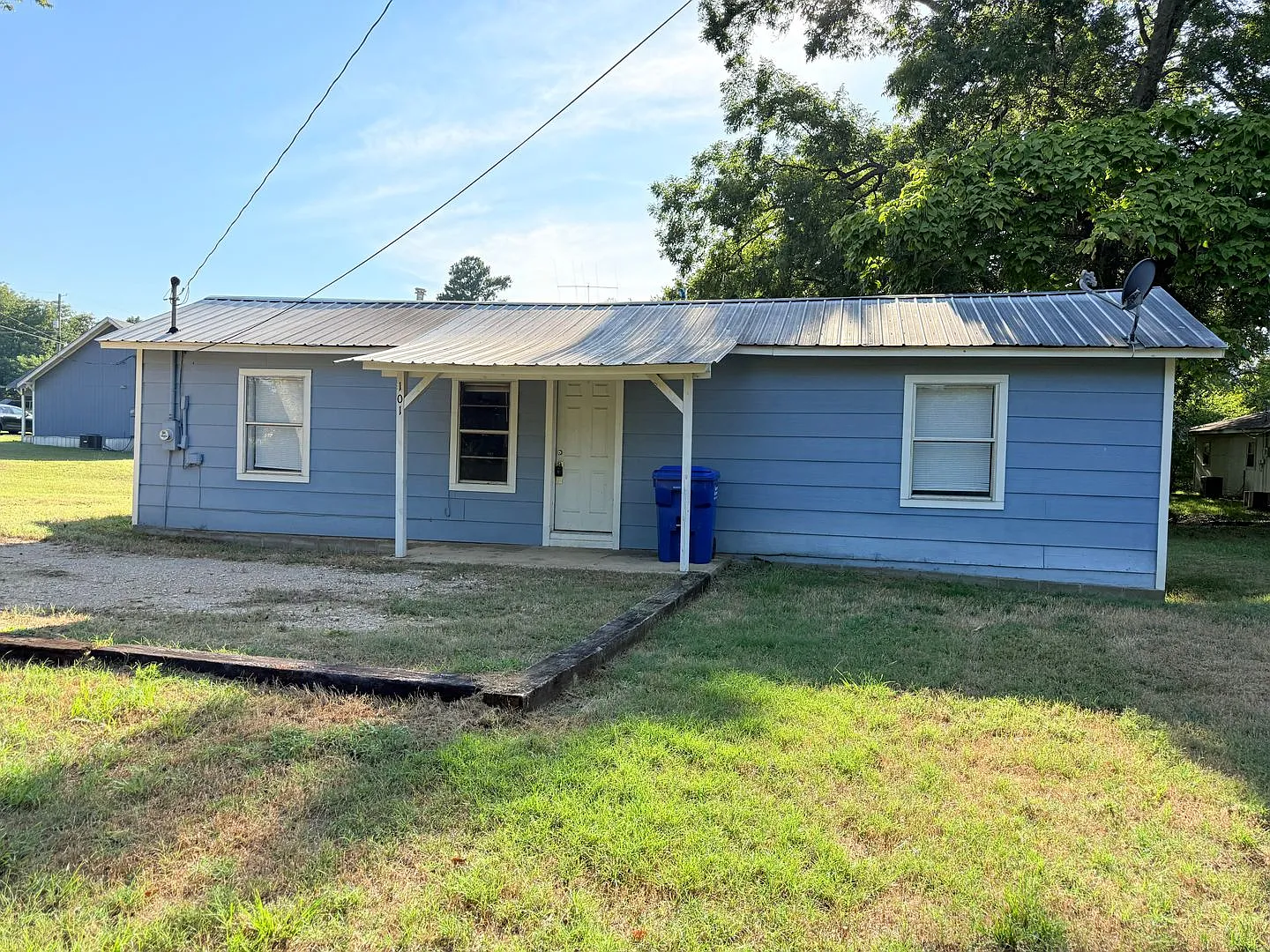 101 Grubbs Street Linden, TX Comfortable 2BR Linden Rental 784 Sq Ft with CH&A — Photo 1