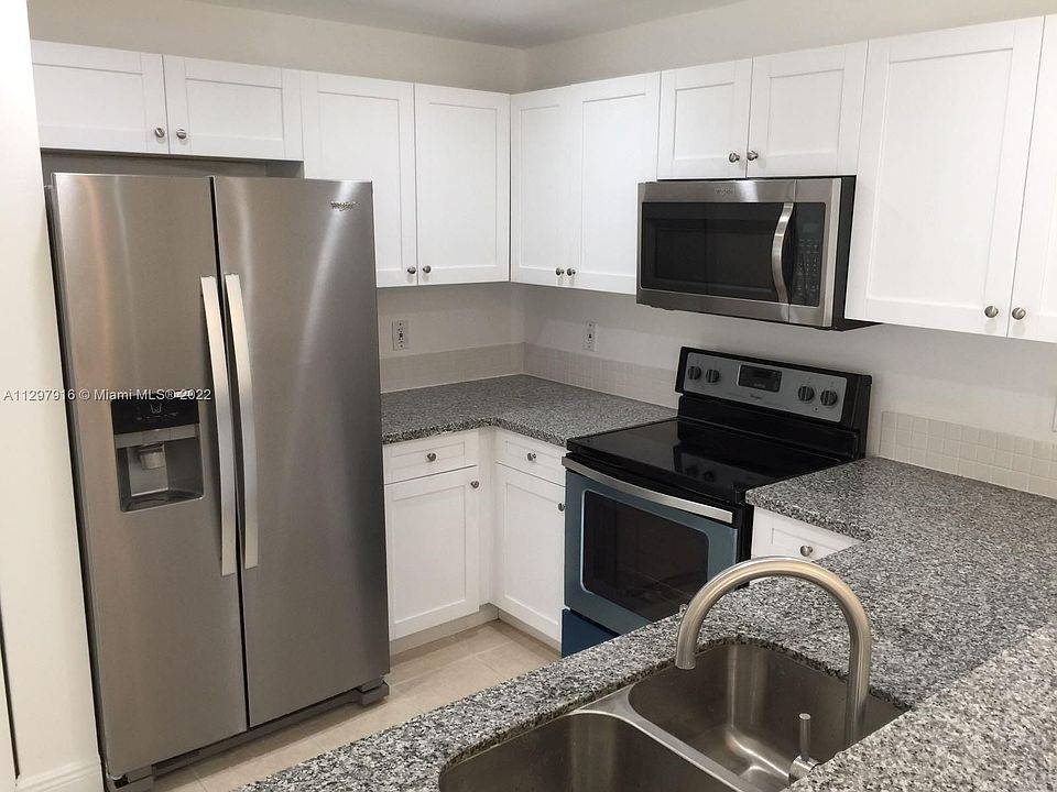 1st image of 10902 NW 83rd St APT 201
