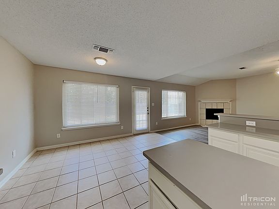 4th image of 2411 Whispering Creek Dr