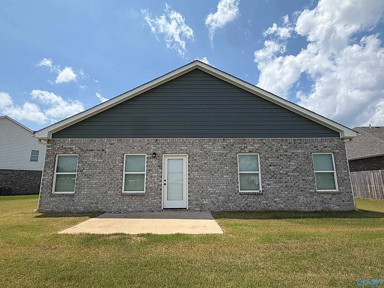 238 School House Dr — Photo 2