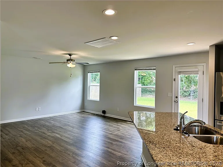 240 Melbourne Dr #9 — Photo 7
