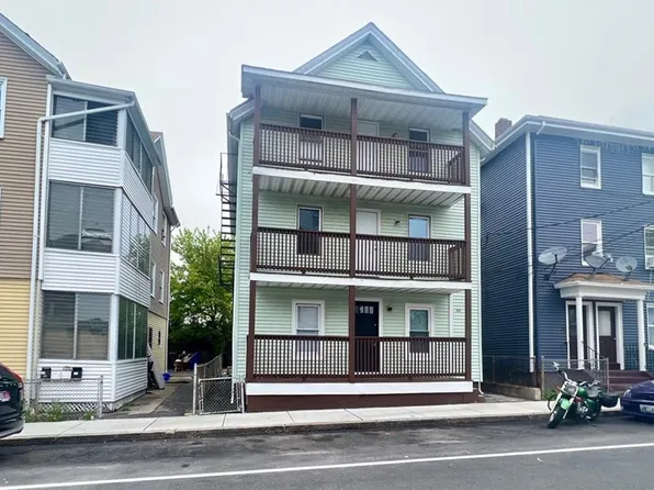111 Sylvian St, Central Falls, RI 02863