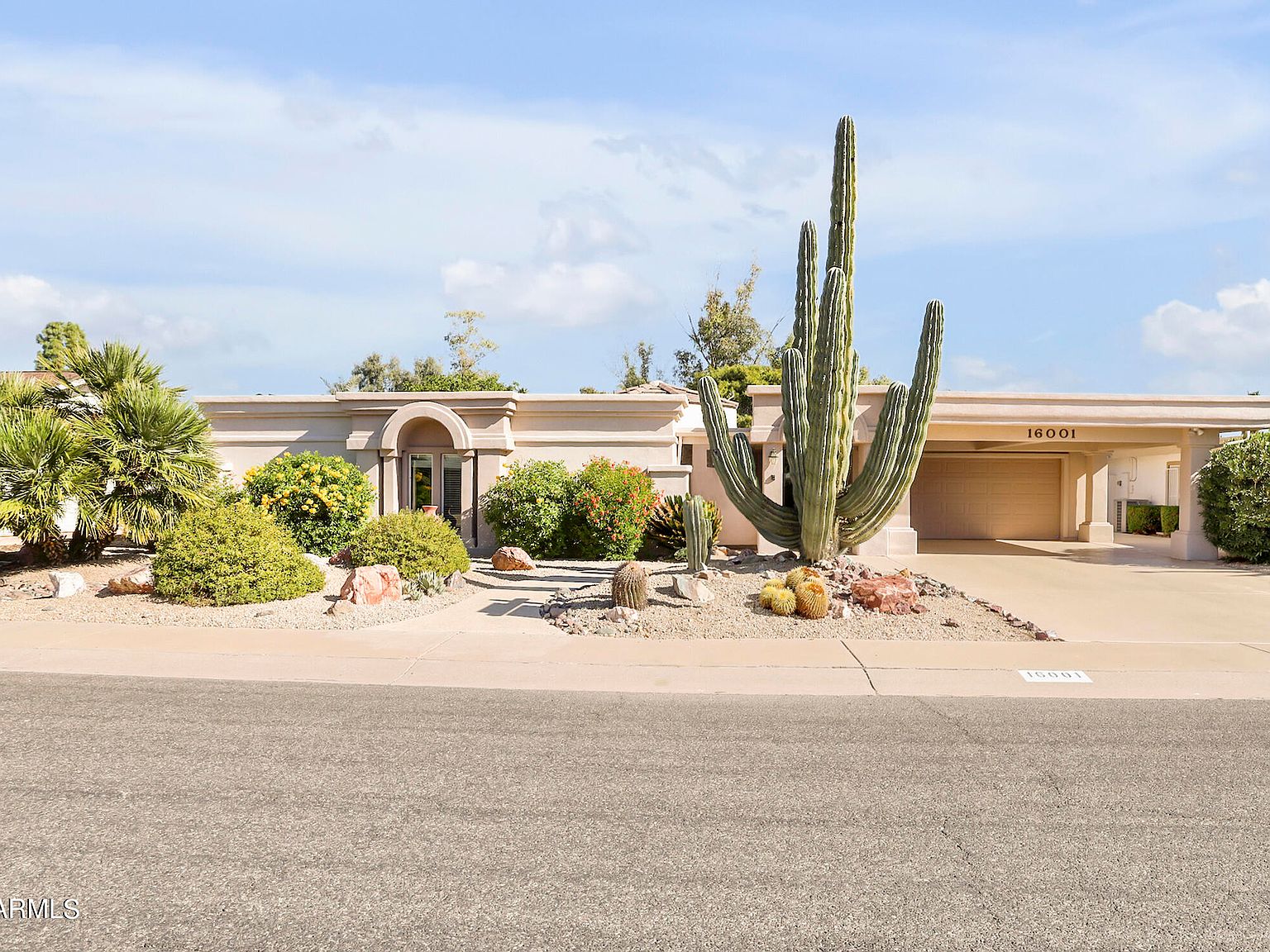 16001 N Lakeforest Dr