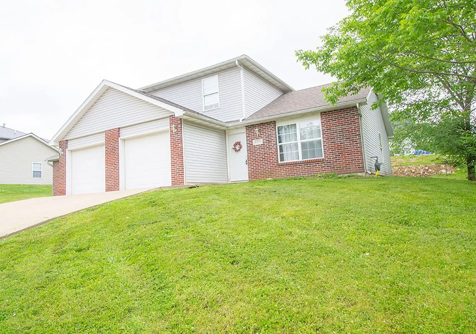 Nice 3 Bedroom Duplex — Photo 1