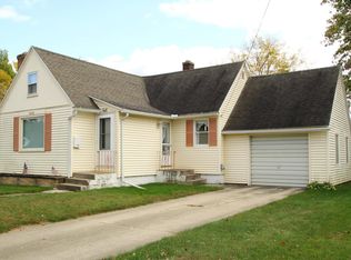 636 E Colfax St, Hastings, MI