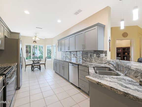 3rd image of 18205 N Divet Lane