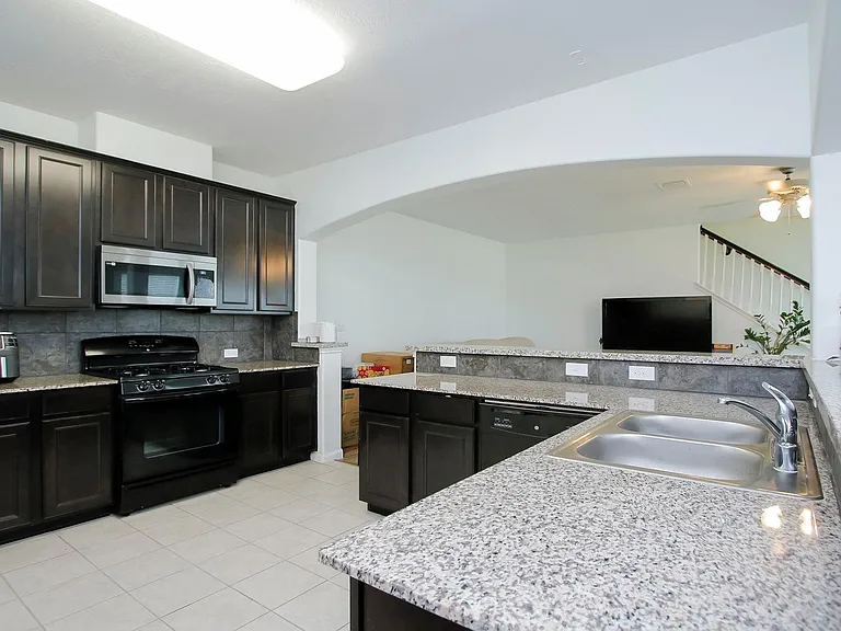 10516 Primo Pl — Photo 11