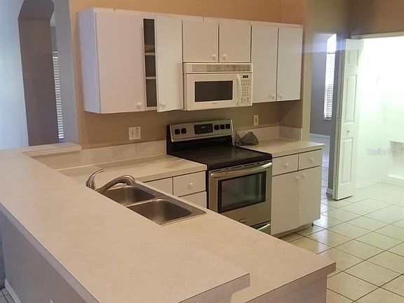 4th image of 15524 Granby Pl