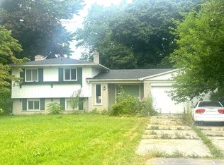 12773 Sweitzer Rd, Carleton, MI 48117