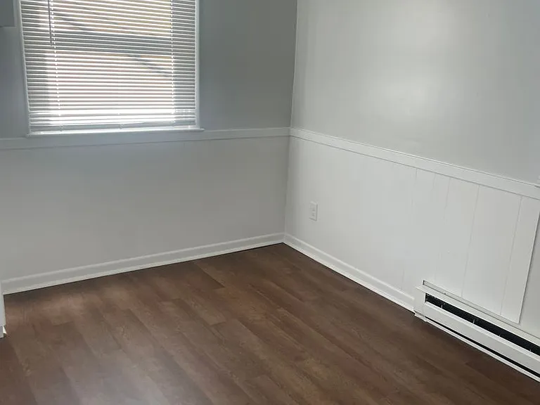 Chestnut Street Apartments — Photo 6