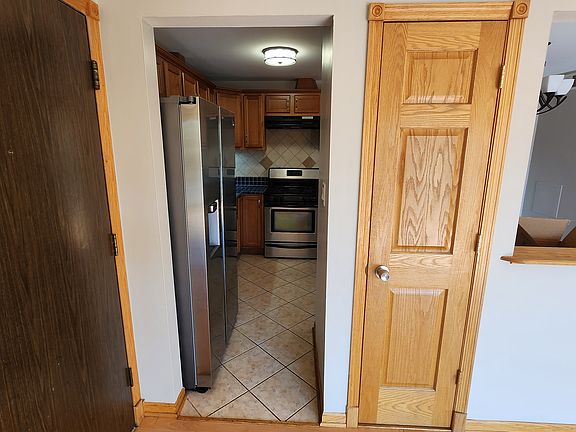 3rd image of 10707 S Keating Ave #3