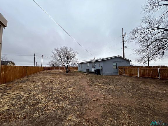 3rd image of 2219 E University Dr
