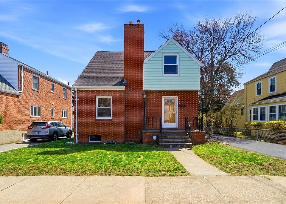 1st image of 75 Tufts St