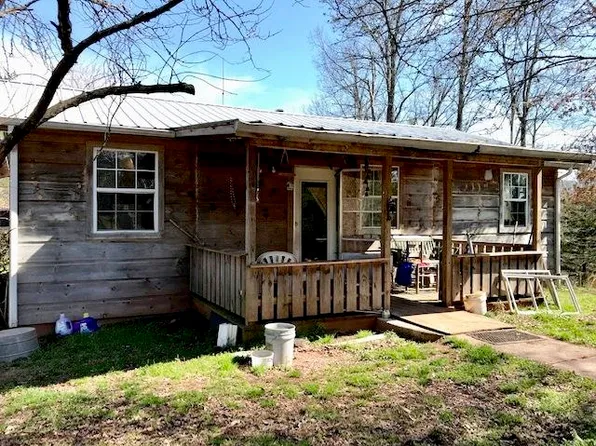 529 Dry Creek Rd, Tellico Plains, TN 37385