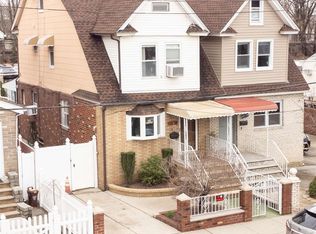 13356 Peconic St, Ozone Park, NY 11417