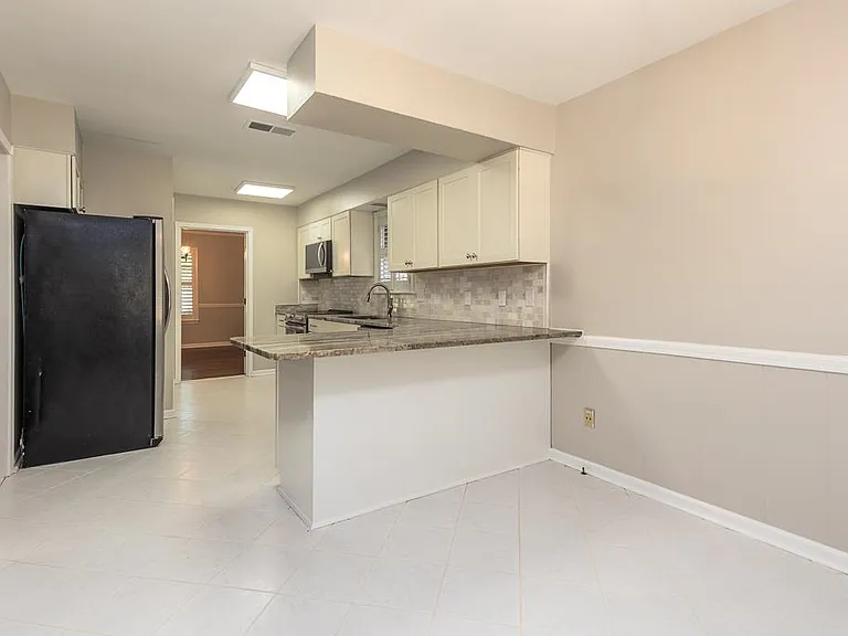 1539 Brookside Dr — Photo 33