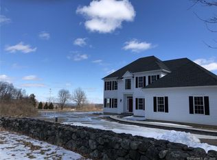 12 Garrett Rd, Canton, CT 06019