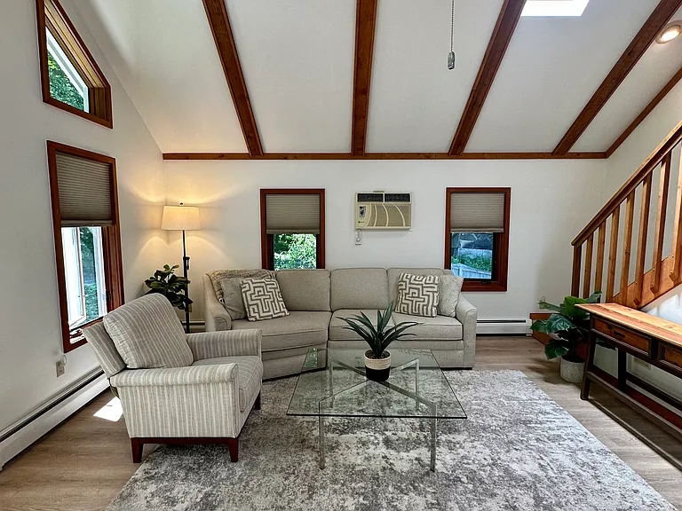 2127 Highland Ave — Photo 3