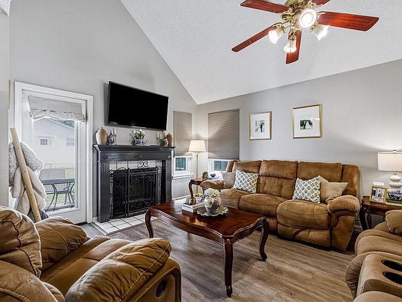 5th image of 101 Sonoma Cir
