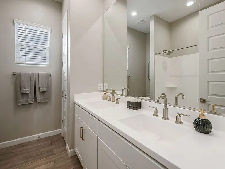 10553 W Albert Ln — Photo 19