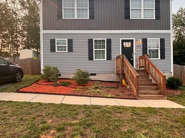 606 E Carpenter St, Dallas, NC 28034