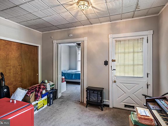 3rd image of 601 Park Ave