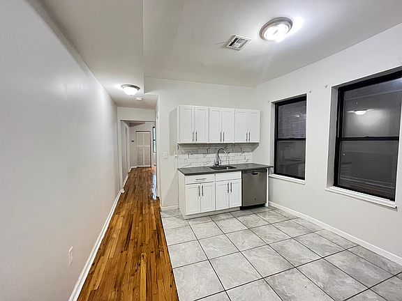 2nd image of 163 Bergen Ave #1C