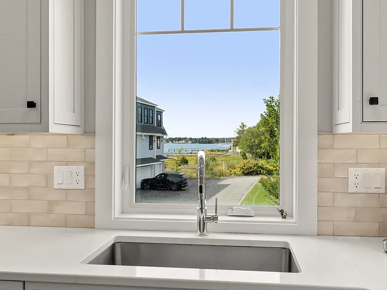 28 Little Bay Dr #28 — Photo 5