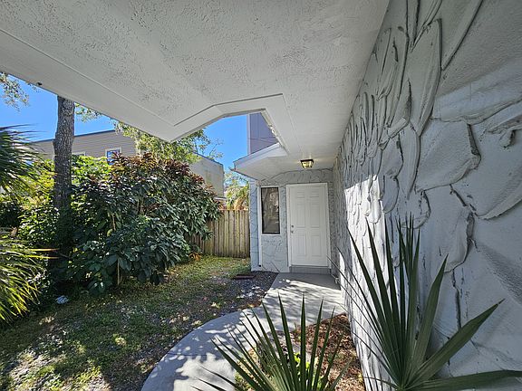 2nd image of 1514 Espanola Ave #A