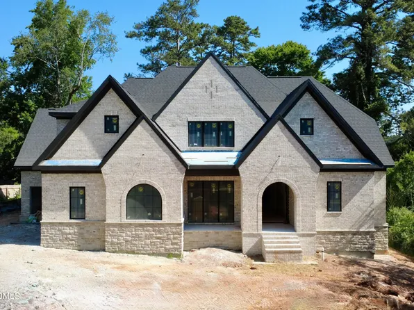 3422 Redbud Ln, Raleigh, NC 27607