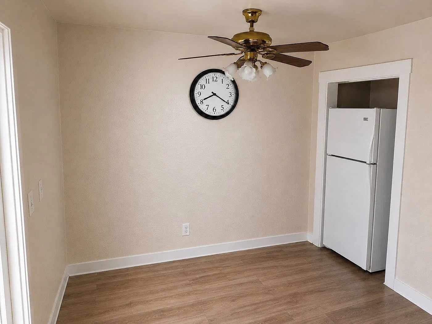 1 bed, 750 sqft, $3,200 — Photo 2