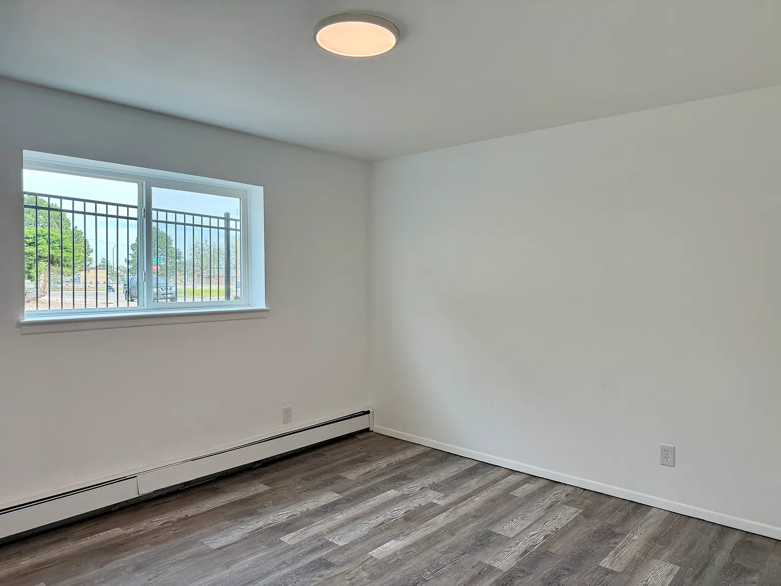 1 bed, 641 sqft, $875 — Photo 3