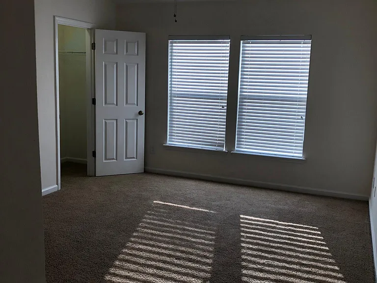 13014 Sunset Lake Dr — Photo 19