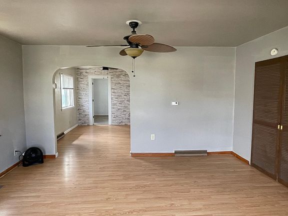 2nd image of 803 Carlton St