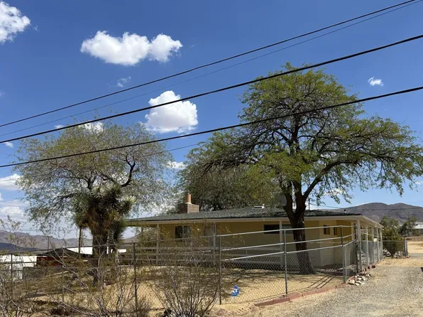 37416 Oompaul St, Johannesburg, CA 93528